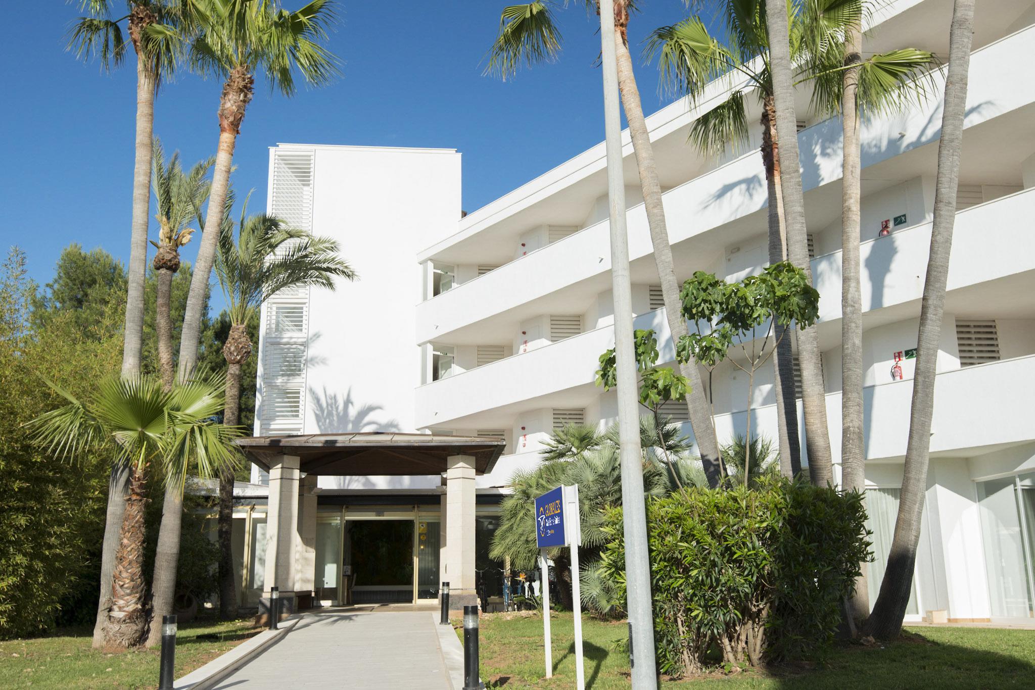 Globales Hotel 4*